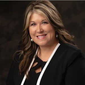 Meet your Posher, Traci